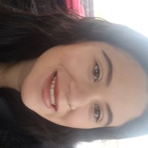 Meet your Posher, Maira